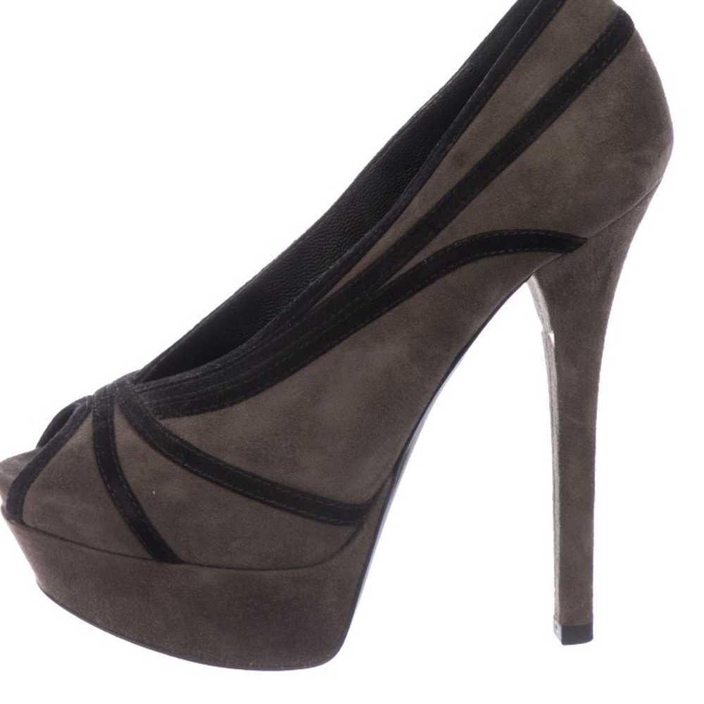 Fendi platform heel pumps - image 1