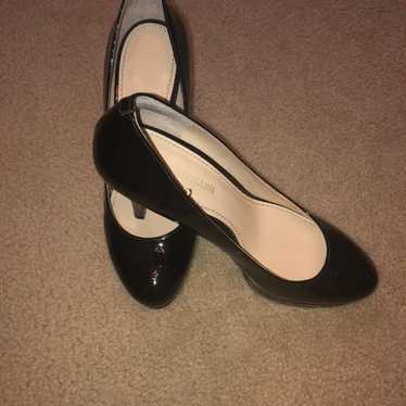 Enzo Angiolini Black Pumps