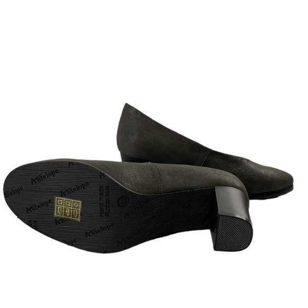 Antelope Women's size 5 37 Grey suede metallic ch… - image 8