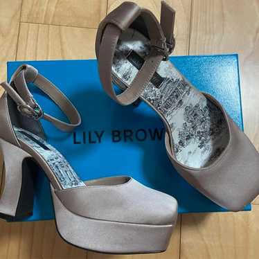 LILY BROWN Thick-soled Pumps - image 1