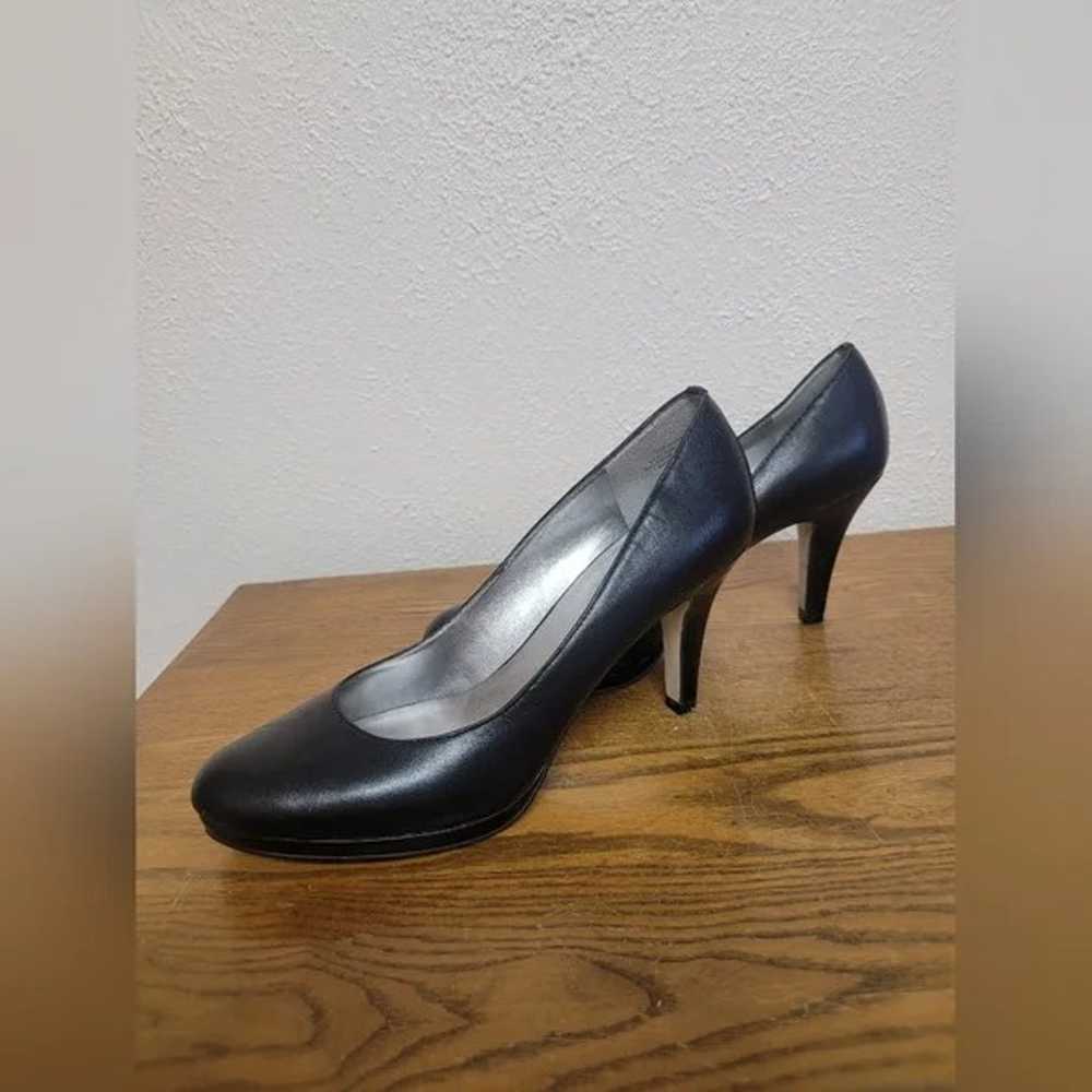 Anne Klein AK Black Round-Toed Stiletto Heel Pump… - image 4