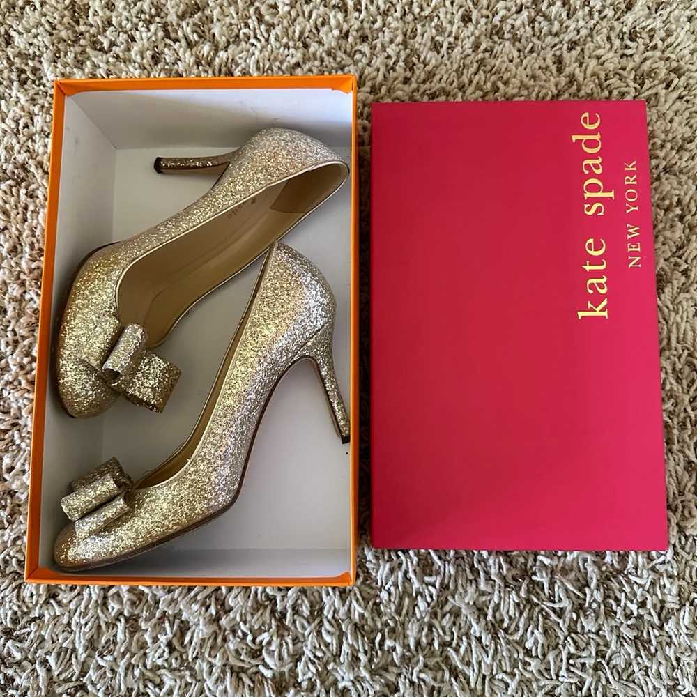 Kate Spade gold sparkle pumps 7.5 IN BOX - image 7