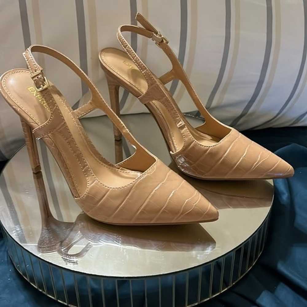 Express Tan Heels Size 8 Used once has strappy bu… - image 2