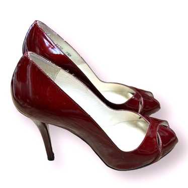 Stuart Weitzman Patent Leather Keyhole Peep Toe P… - image 1