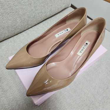 DIANA Pink Beige Pointed-toe Pumps