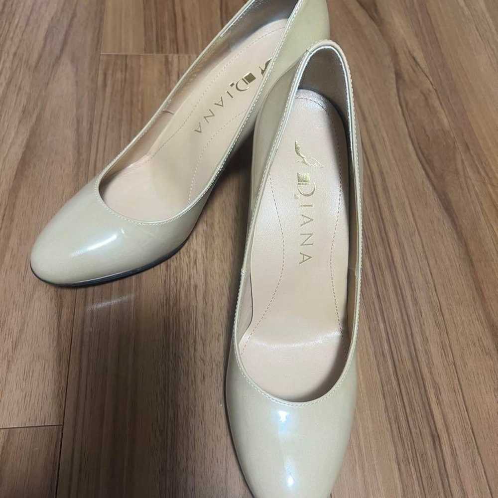 Diana Pumps Beige - image 1