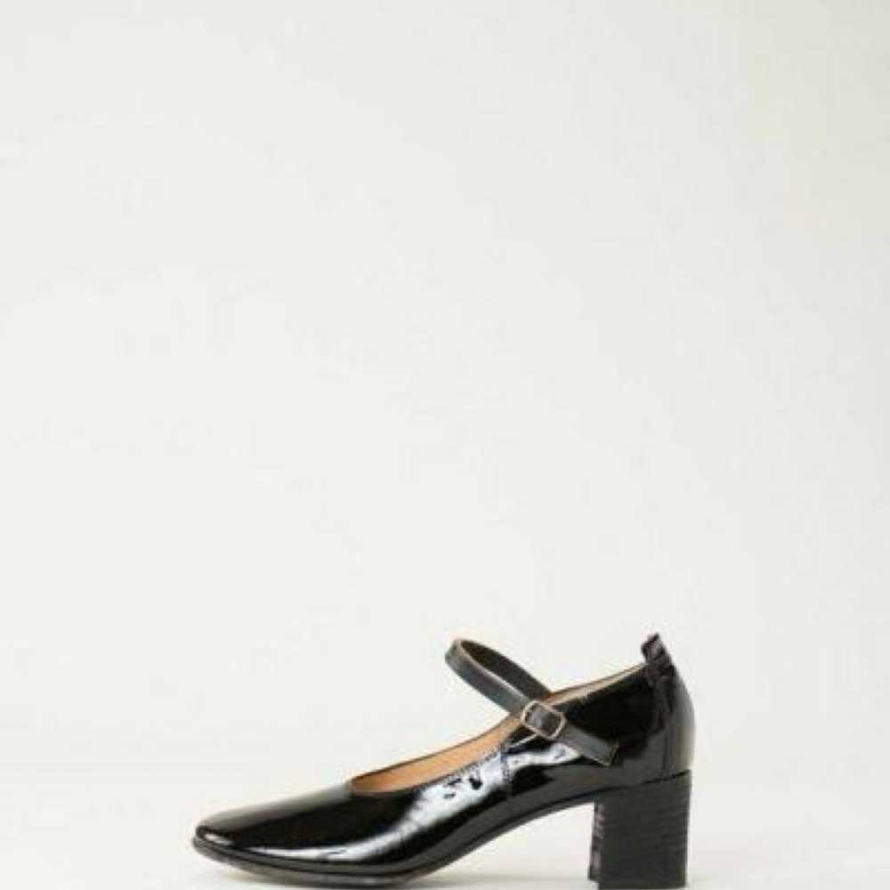 EvaGoss Bridle Leather Enamel Heel Pumps - image 2