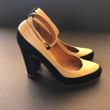 LEAFSDOTTIR size 38 Heels cream/black