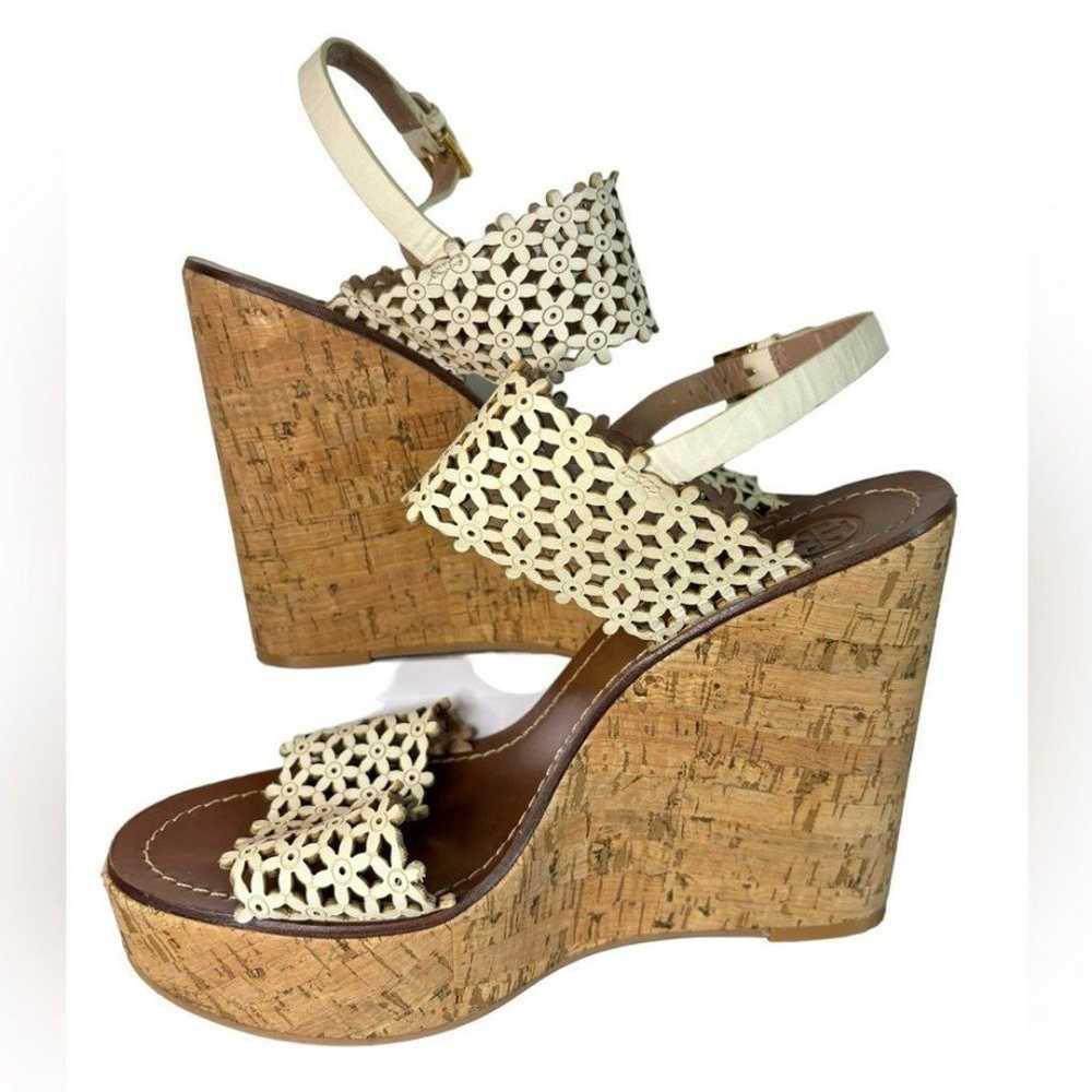 Tory Burch Women's Cork Sandals Wedge Ivory Perfo… - image 4