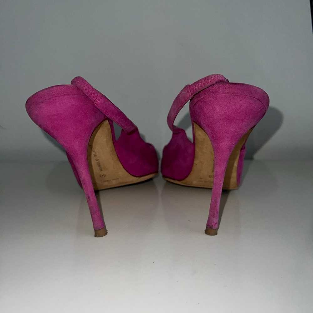 Manolo Blahnik Pink Heels - Size 40 - image 4