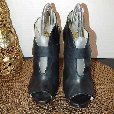 Michael Kors Guiliana Bootie Size 8.5