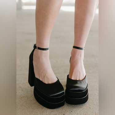 STEVE MADDEN CHARLIZE BLACK SATIN