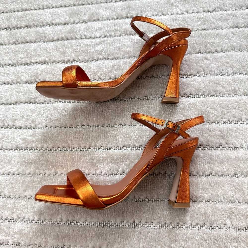 Intentionally Blank Yuxta Metallic Heel Sandals i… - image 10