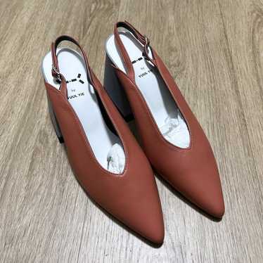 Yuul Yie Slingback Leather Pumps heels - image 1