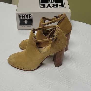 Frye Margaret Shootie Gem