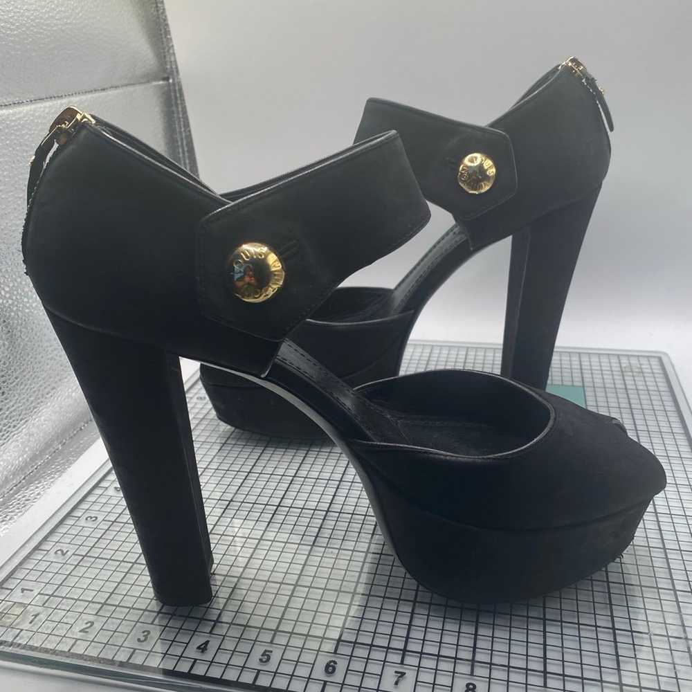 SALE!!! Louis Vuitton Black heels 8.5 - image 1