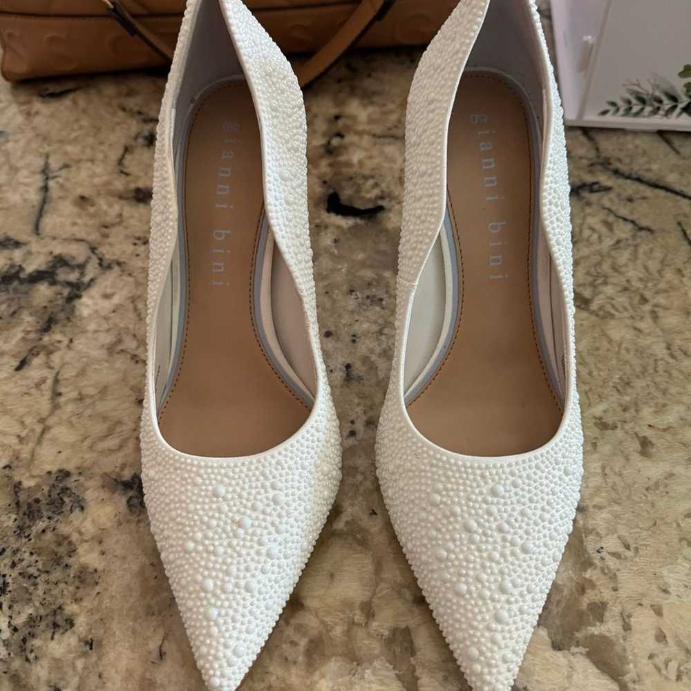 Wedding pumps - image 2