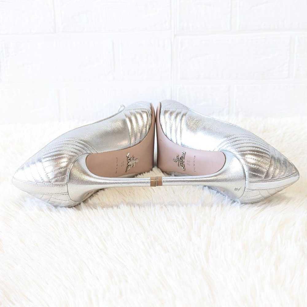 ✨ Popular ✨ PRADA Silver Quilted Logo Pumps ✨ - image 7