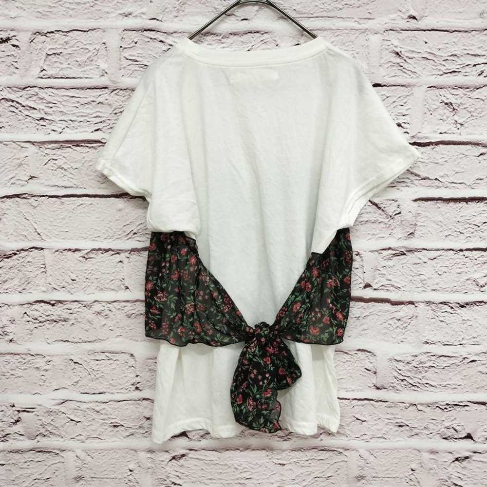 R1630 Reikazun【F】T-shirt with Camisole Panel Flor… - image 4