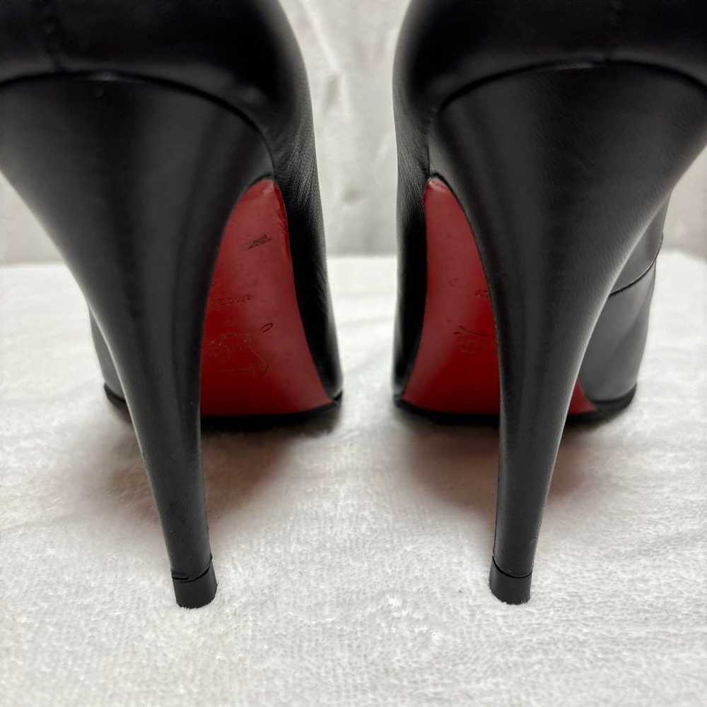 Mint Condition Louboutin Leather High Heel Pumps … - image 6