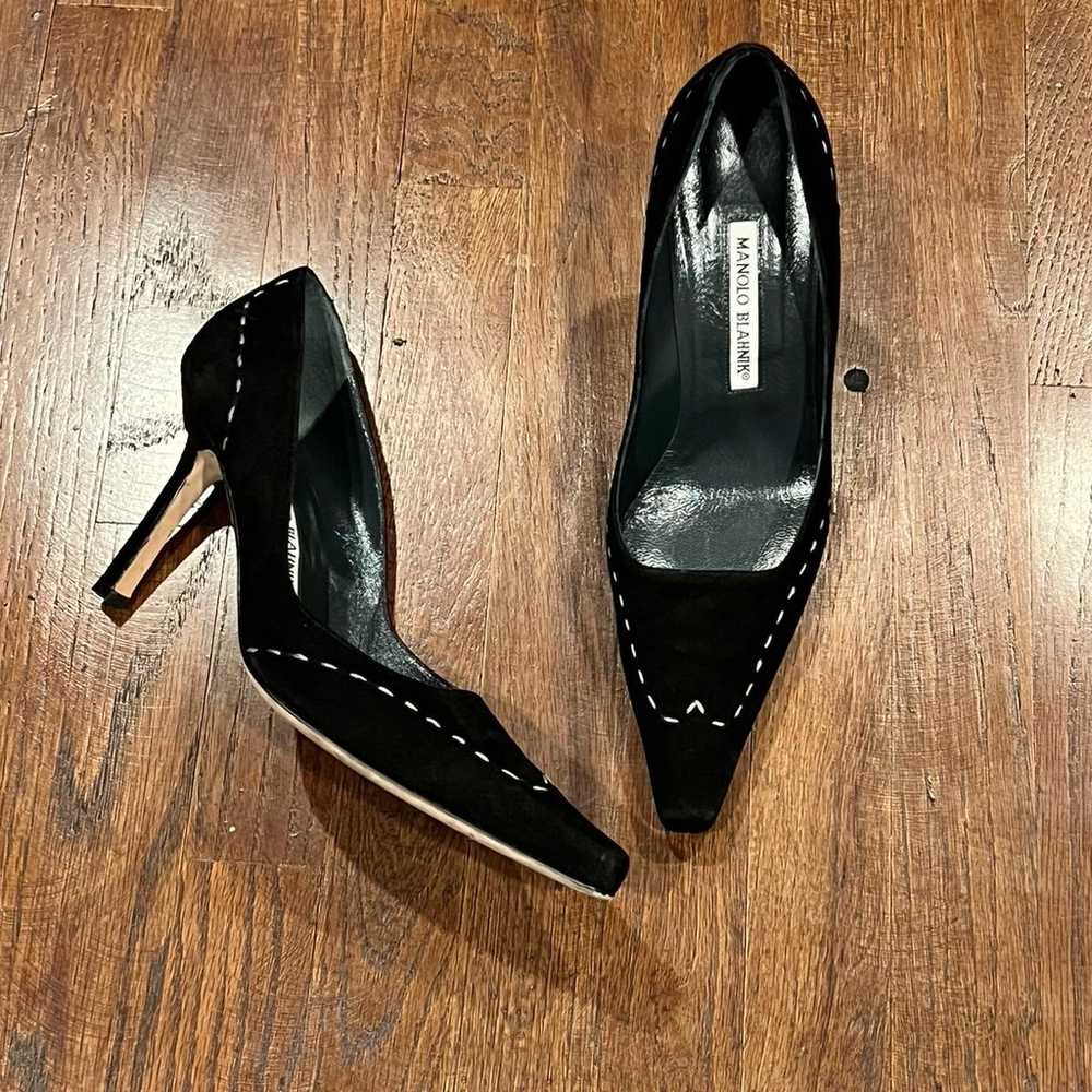 Manolo Blahnik Black Suede Pumps - image 5