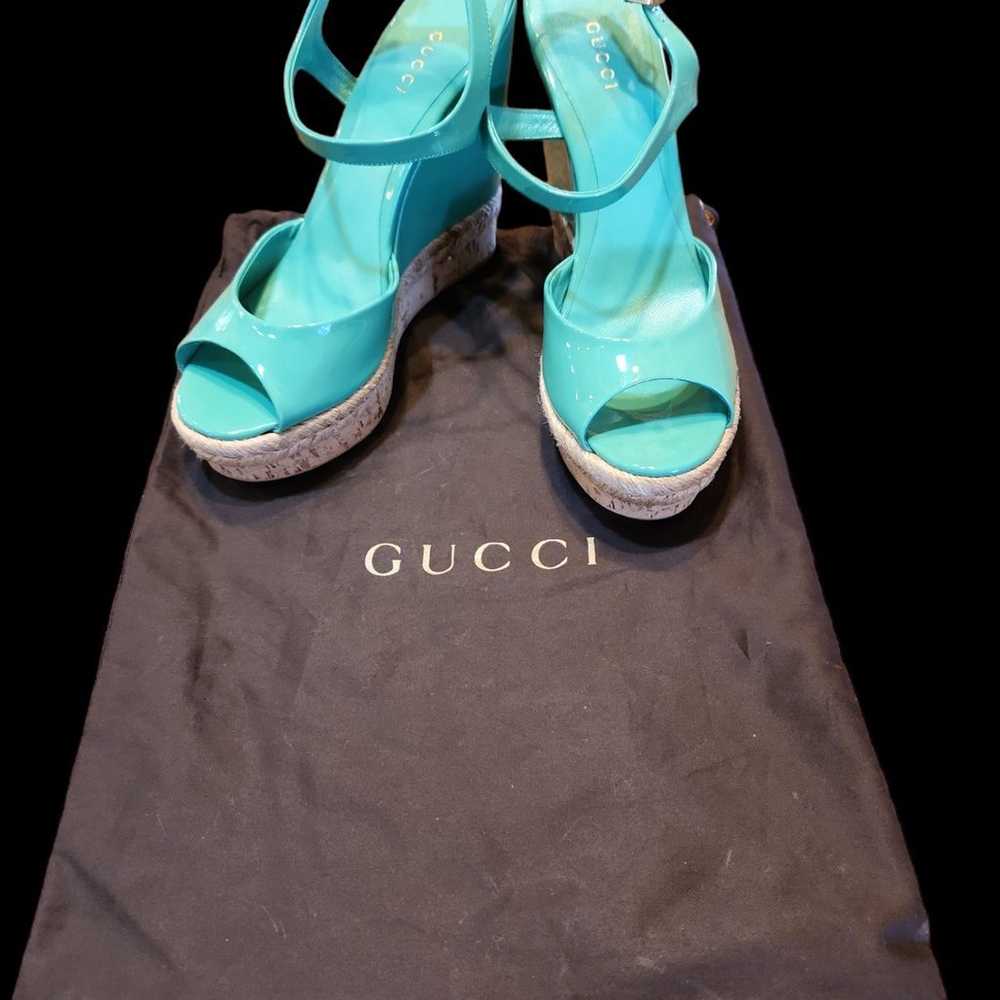 Gucci Hollie Wedge Peep Toe Heel Size 39.5 - image 1