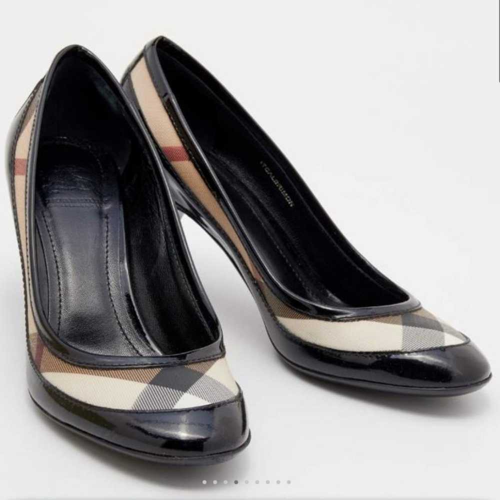 Burberry Black/Beige Patent Leather And Nova Chec… - image 4