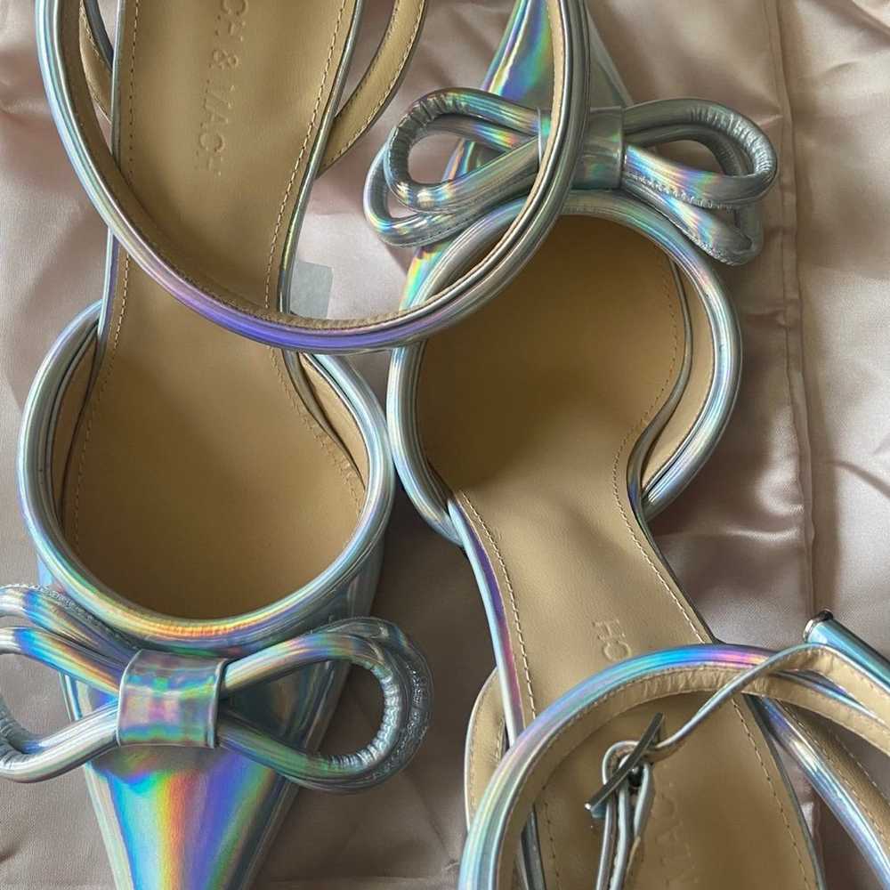 Mach and Mach heels - image 1