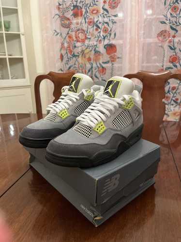 Jordan Brand × Nike Jordan 4 neon se size 11