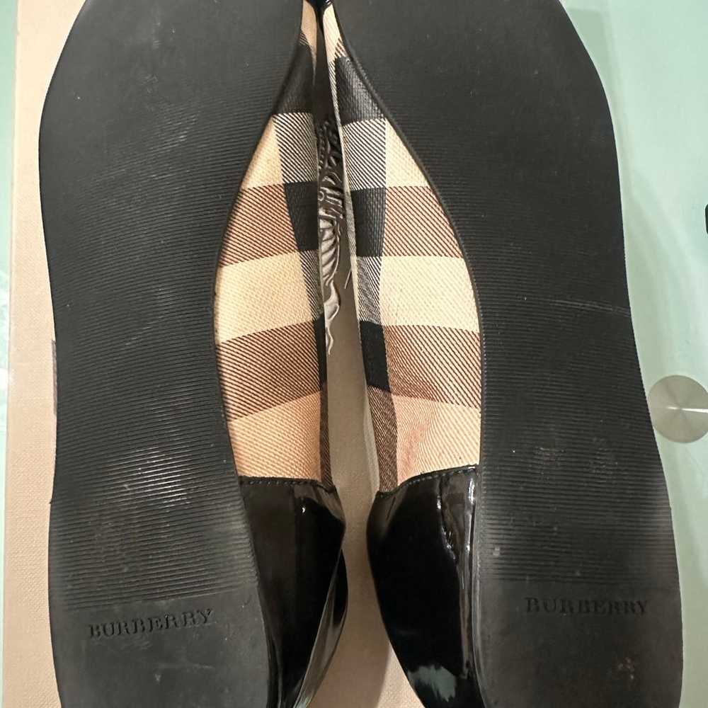 Burberry nova flats - image 3