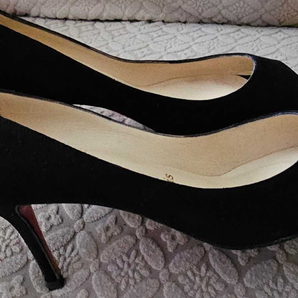 Authentic Christian Louboutin Suede Peep Toe Kitt… - image 2