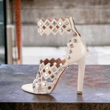 ALAÏA White calfskin LASER CUT stud SANDAL SZ 35.5 - image 1