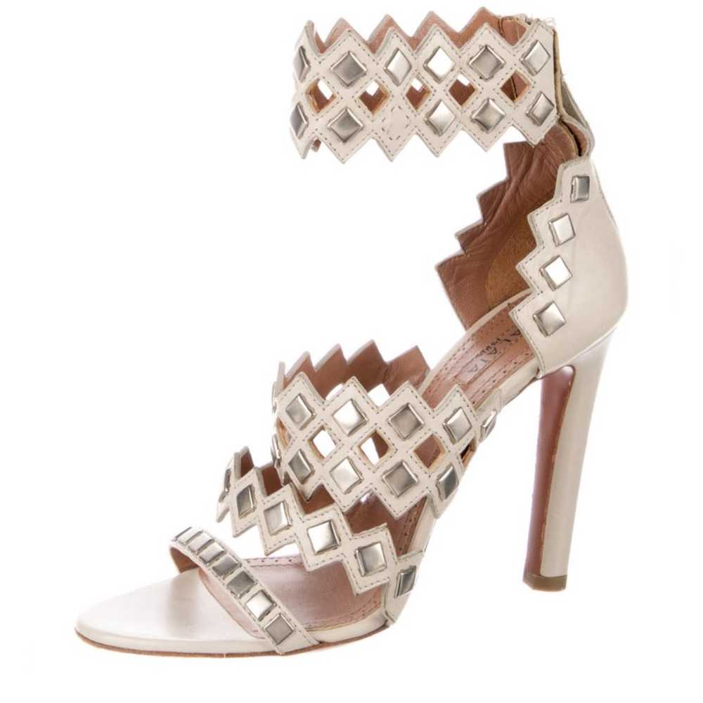 ALAÏA White calfskin LASER CUT stud SANDAL SZ 35.5 - image 2