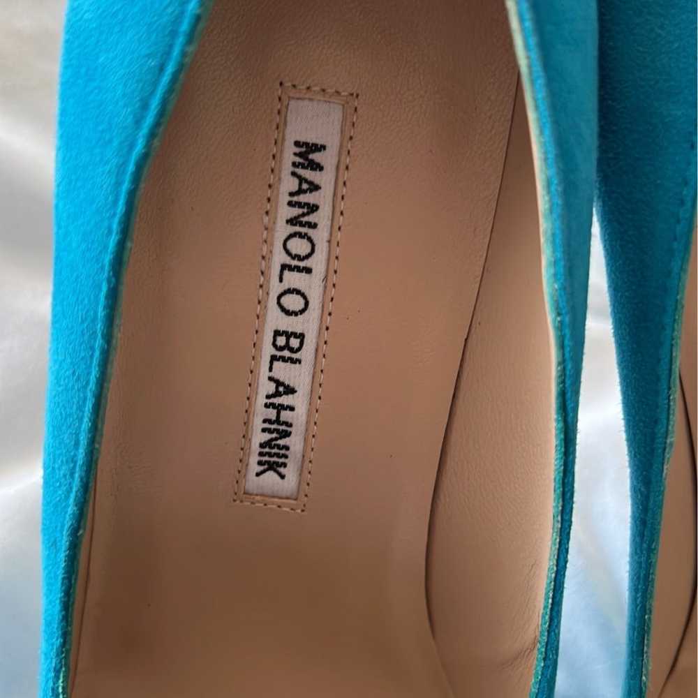 Manolo Blahnik sky blue stiletto pumps - image 5