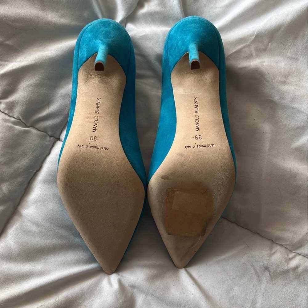 Manolo Blahnik sky blue stiletto pumps - image 6