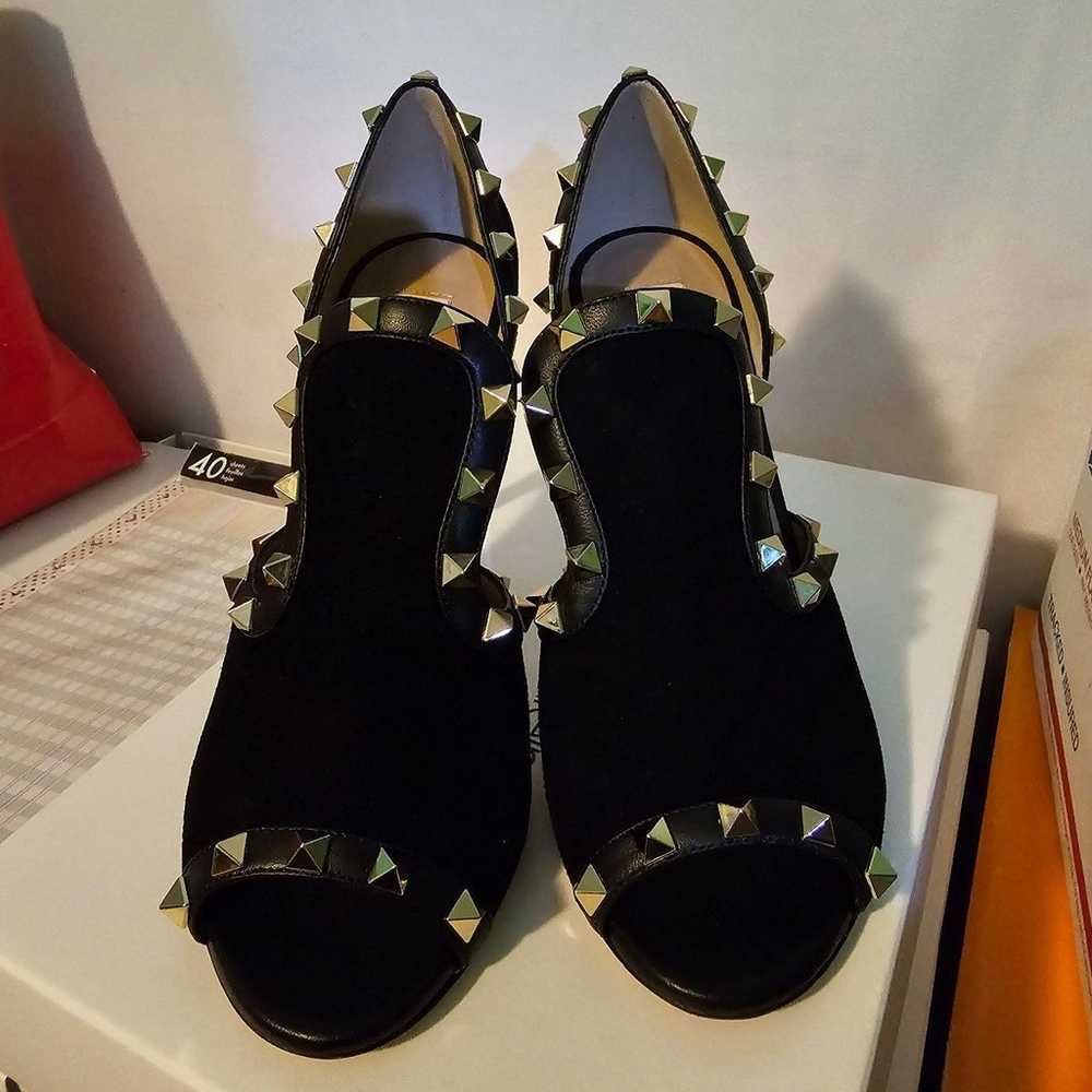 Authentic Valentino Garavani studded Heels in siz… - image 2