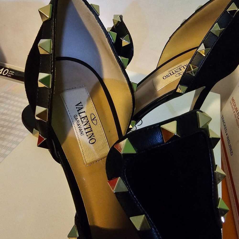 Authentic Valentino Garavani studded Heels in siz… - image 3