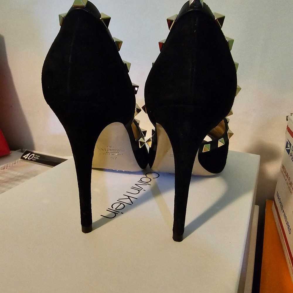 Authentic Valentino Garavani studded Heels in siz… - image 4