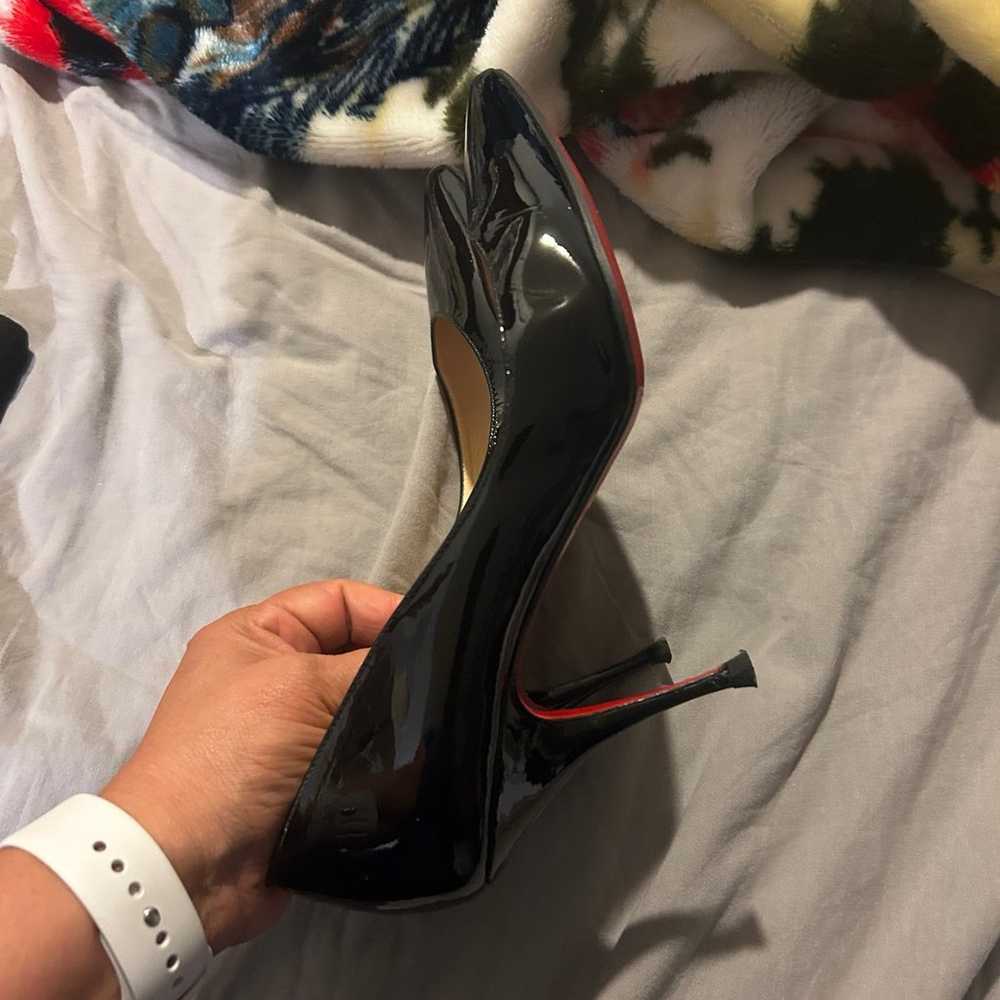 Christian Louboutin Kate Black Patent Leather Pum… - image 5