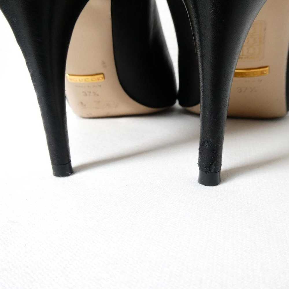 Almost new GUCCI leather 2WAY pumps with ribbon a… - image 10