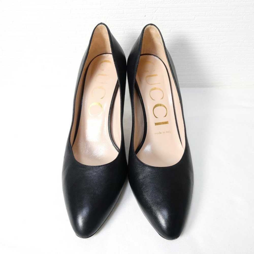 Almost new GUCCI leather 2WAY pumps with ribbon a… - image 3