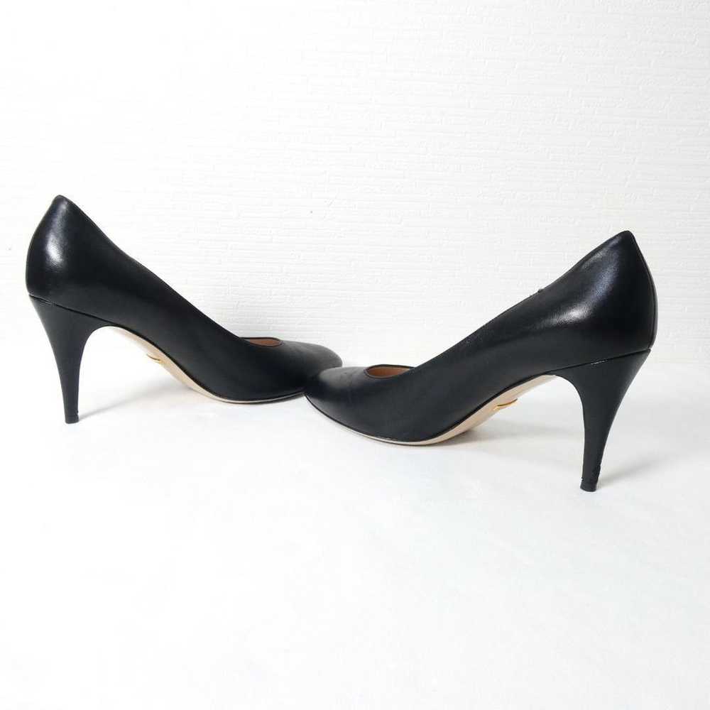 Almost new GUCCI leather 2WAY pumps with ribbon a… - image 7