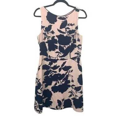 The limited light pink and navy cocktail dress 8