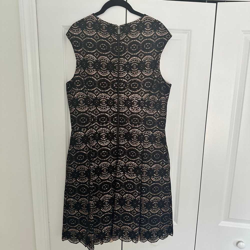 Vince Camuto Dress size 14 - sequin and lace deta… - image 2