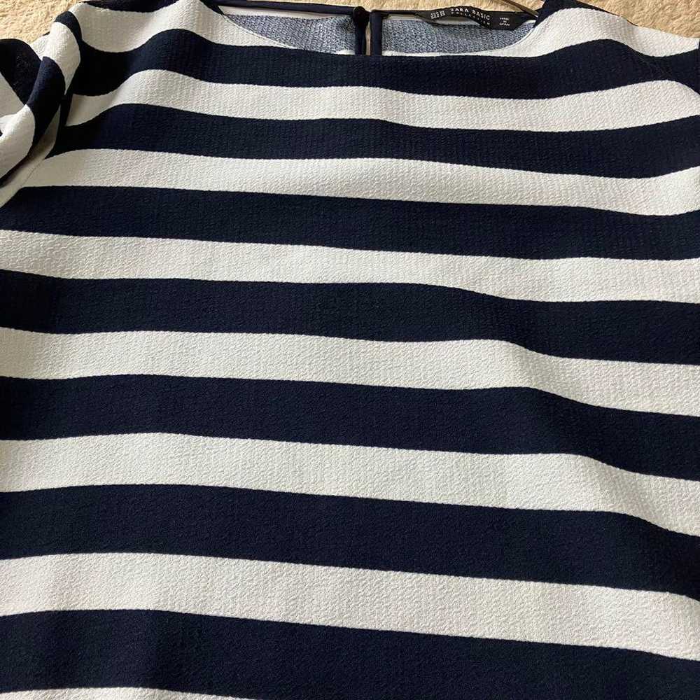 ZARA Basic border cut T-shirt XS navy white with … - image 10