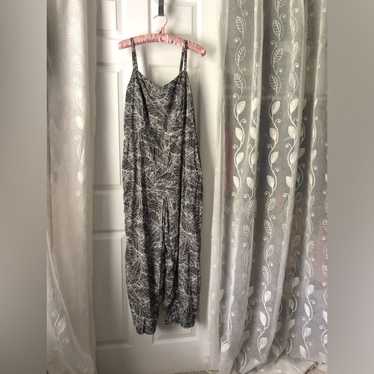 Old navy Printed Cami Jumpsuit Black & White Palm… - image 1