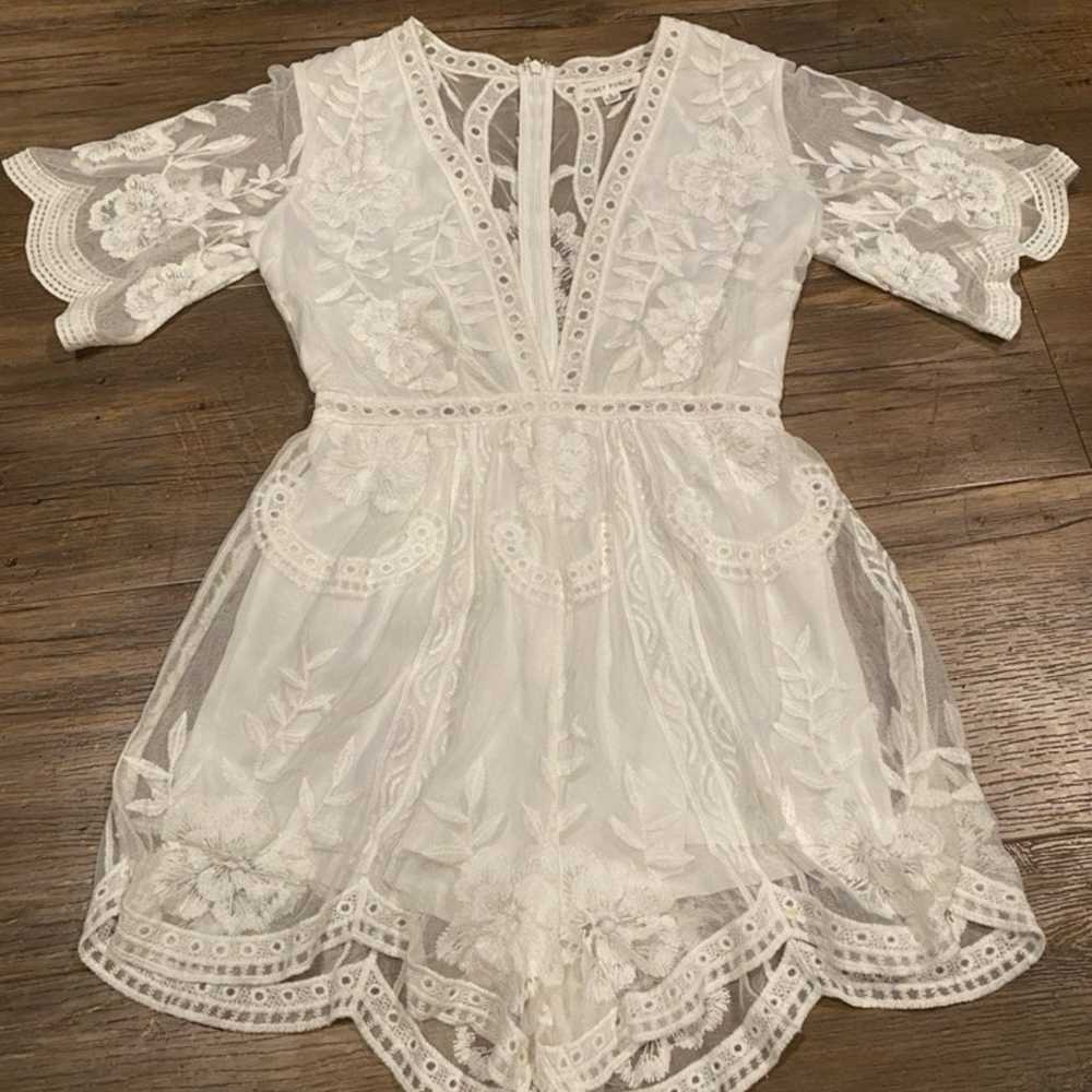 Honey Punch Deep V Lace Romper Sz Sm EUC - image 2