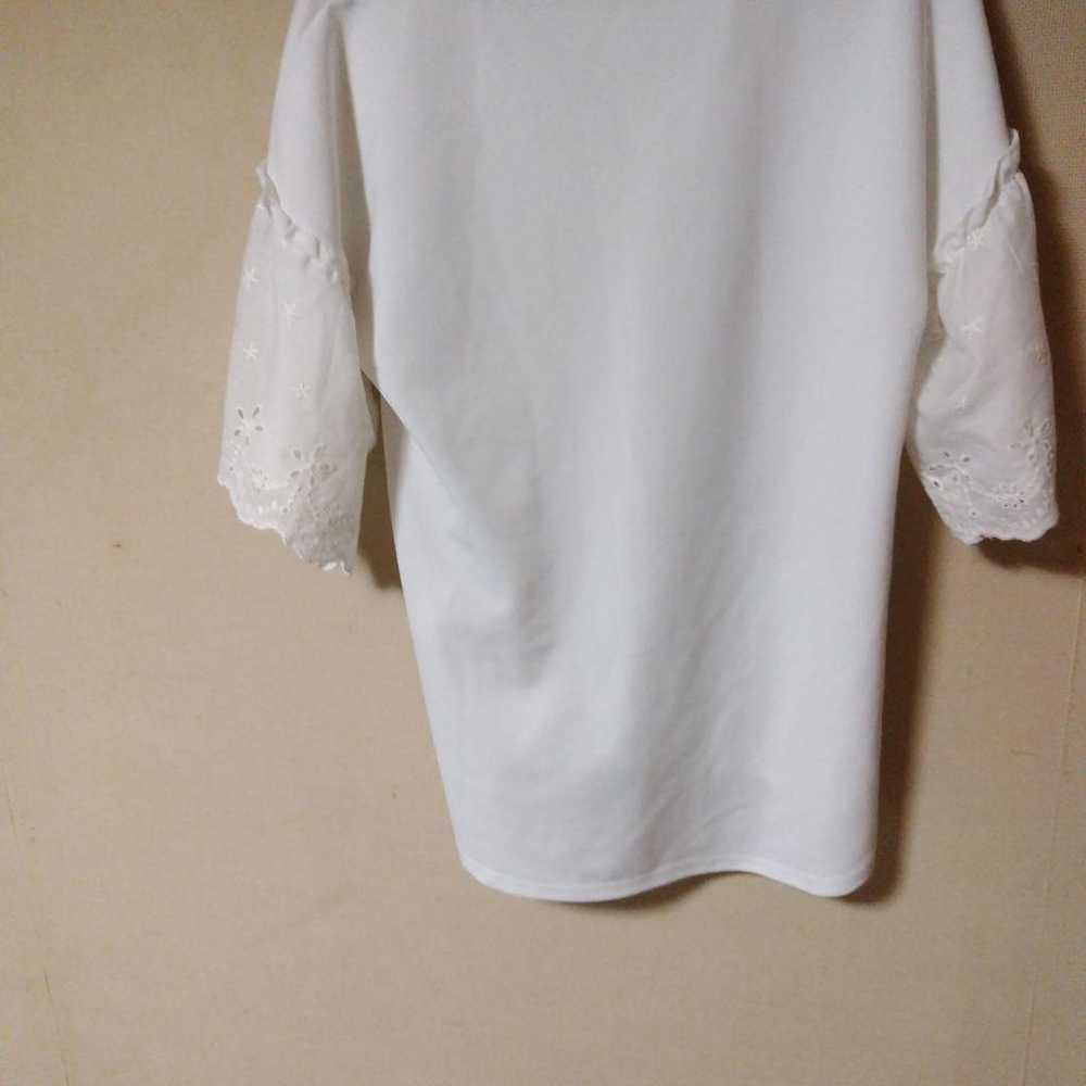 【Vintage】White Flare Sleeve Embroidered Top - image 4