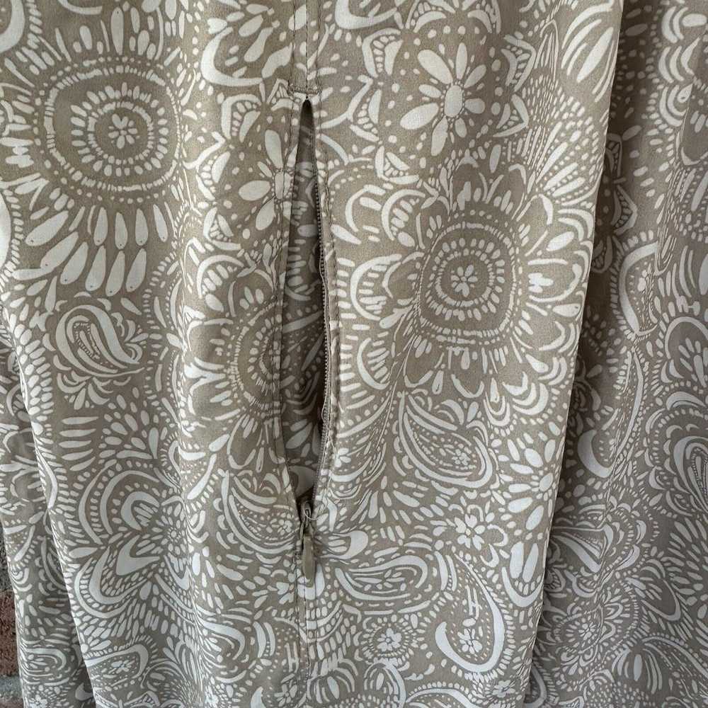 Athleta Nearly Knotical Dress Size 10 Tan Paisley - image 4