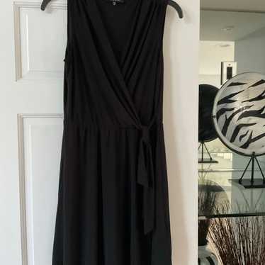 Tahari Black Sleeveless Side Tie Split V-Neck Pol… - image 1